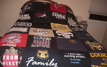 How to Make a Memory Blanket Out of T-shirts Easily