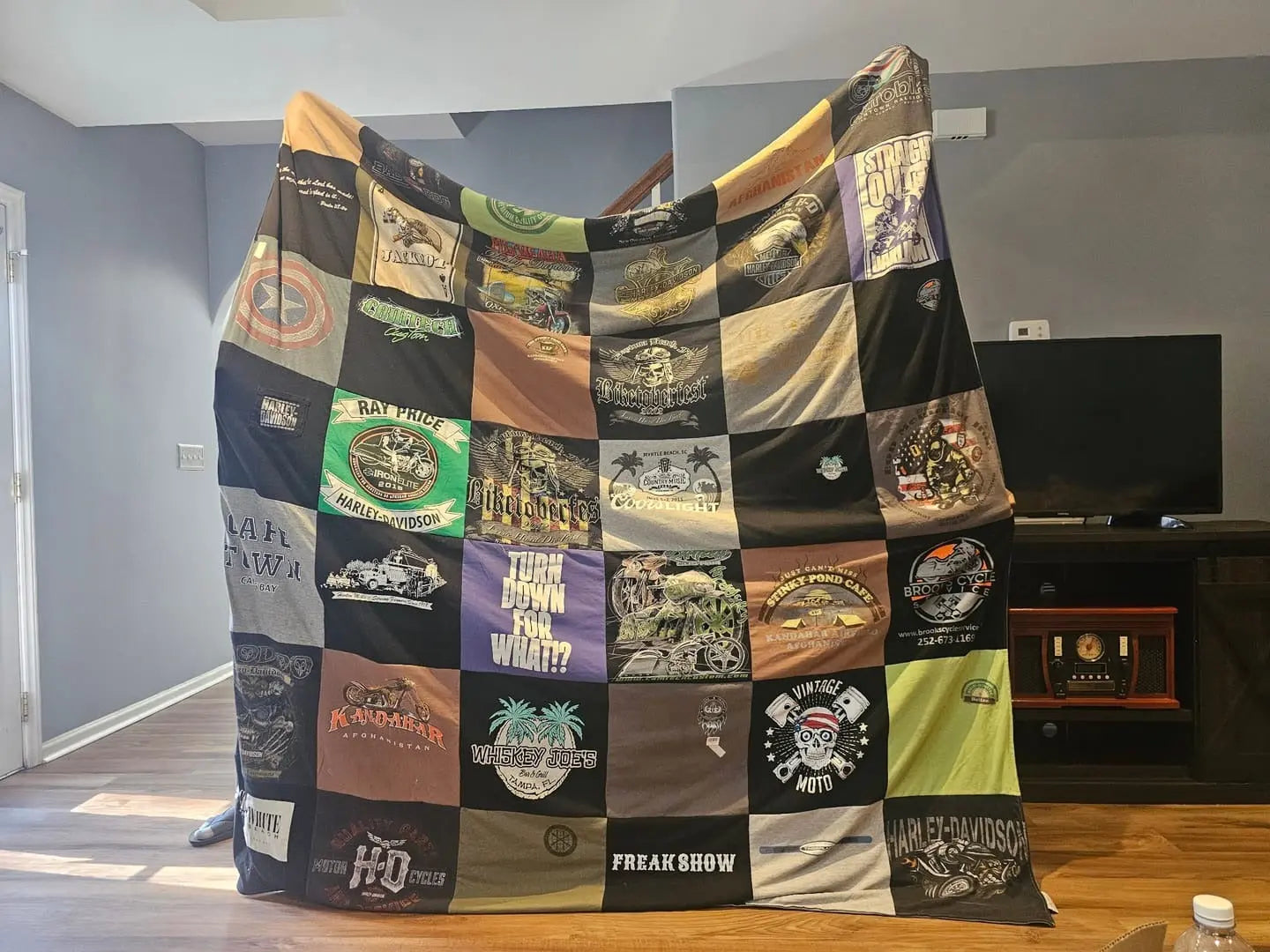 Repat T-Shirt Quilts & Blankets | Memory Quilts Made from T-Shirts | Project ...